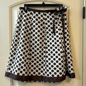 Ann Taylor Petites skirt. White w/ brown polka dot and ribbon trim.